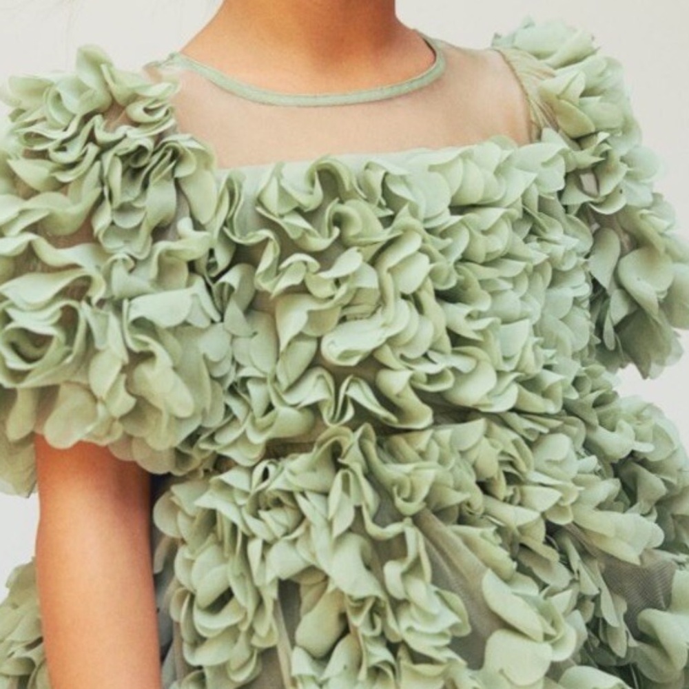 FLOWER-COVERED DRESS